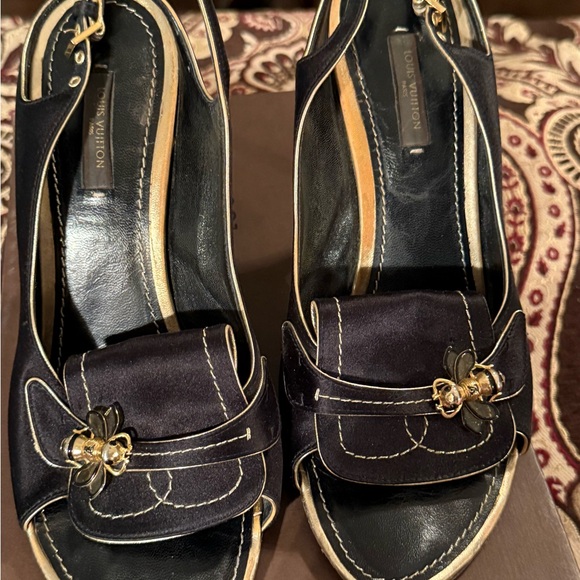 Authentic Louis Vuitton Bee High Heel Sandals 9.5 w/box - Picture 2 of 16
